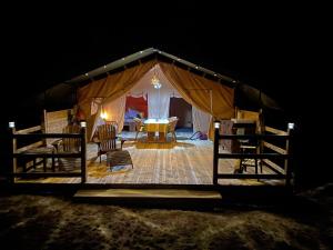 Campings Moulin Du Pommier Glamping & Camping : photos des chambres