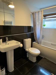 221 Clapham Road Apartments