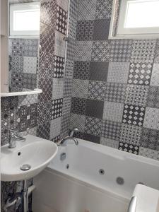 Erra Puiestee Apartment