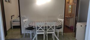 Ground Floor Apartment1st row to sea