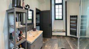 Sejours chez l'habitant CHATEAU DE FRANQUETOT : photos des chambres