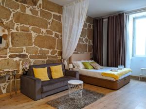 Porto memory-Stone house