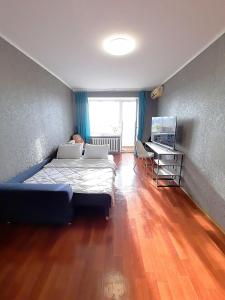 Слава Героям 11 Двокімнатна квартира з ванною і кондиціонером Безконтактне заселення 24-7