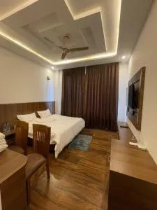 SACHIN HOTEL - Sikandarābād