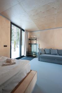 Mountain Cabin by the river - Base Camp Medvědín