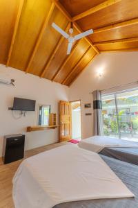 Thoddoo Sun Sky Inn, Maldives