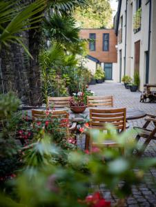 Beachcliff Rooms & Apartments