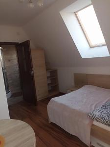 PRZY POTOKU -noclegi