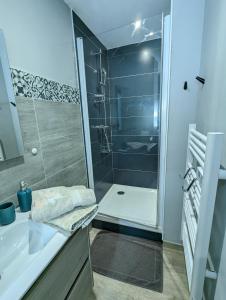 Appartements Beau-Jean, Un Cocon Sympa 5 min a Pied du Centre-Ville, Parking Prive, a 10 min du CHU : photos des chambres