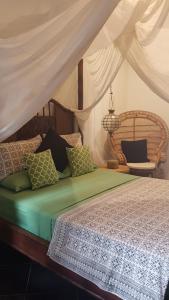 Villa Jati - Private Poolside Villa Central Lovina