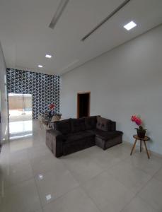 NEWHOUSE Casa Linda e espaçosa a 8 min do Thermas dos Laranjais - Olímpia