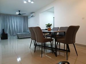 Iman Homestay @ Puncak Alam (Near UiTMHospital UiTM)