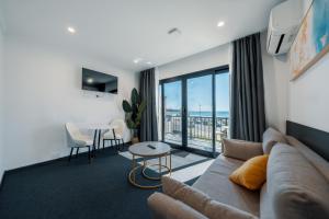 Mollymook Shores