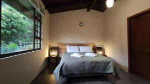 "Casa Verde" en Baños de Agua Santa con vista al volcán Tungurahua