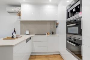 Little cove gem - walking distance to the most famous Noosa beach!