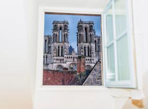 Appartements Nid douillet La Cour du Dauphin, Vue cathedrale imprenable : photos des chambres