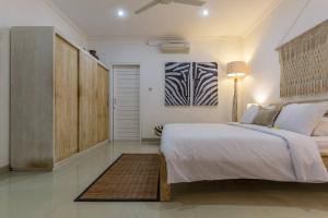 Central & Charming 3bedr with private pool