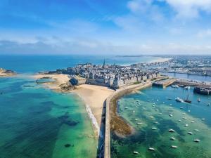 Maisons de vacances Petite Maison situee entre Saint-Malo et Cancale : photos des chambres