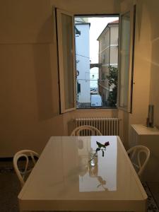 Sea View, in the old town Santo Stefano Al Mare