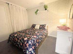 Luxe Family Retreat! Pool, Sauna, Playground, Netflix, Disney Plus