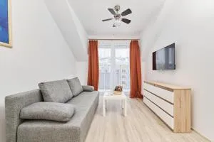 Drabika Apartment Balcony & Private Parking Wrocław by Noclegi Renters - Radwanice