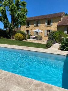 B&B / Chambres d'hotes La Dovecote Sarlat : photos des chambres