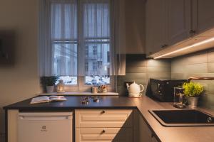 Atrium - Old Town Luxury Apartments - by Upstairs