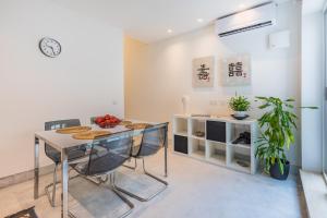 Sliema Luxurious One Bedroom Duplex Maisonette