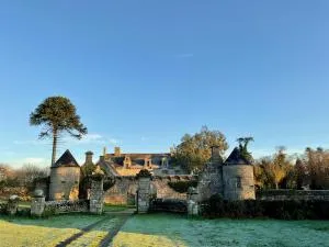 Le Gîte les NUZ ( parc du château de Keroüartz) - Tréglonou