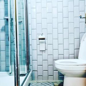 Beautiful Modern Apartment on Wick Lane