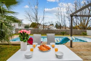 Villas Nice and calm villa with pool nearby Sete - Welkeys : photos des chambres