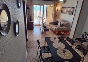 Sea view 3-bedroom flat in Puerto de Mazarron