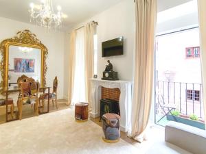 NEW Lavapies Spacious flat, 2 bedrooms and 2 balconies