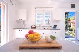 Apartment Katarina Vrboska