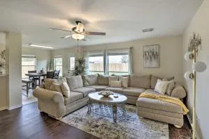 Spacious Houston Home about 22 Mi to Downtown! - Four Corners