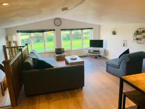 Countryside Retreat Loft Apartment