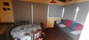 DE PASO PRIMO - con COCHERA sin techar con rejas