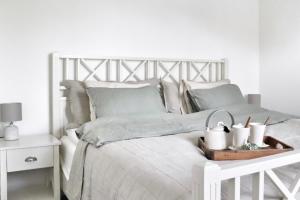 Mysigt hus med kamin och pool