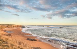 Amazing Home In La Tranche Sur Mer