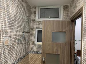 Royal Room with front small yard