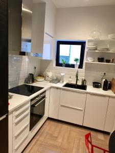 Vibrant Urban Chic Apartment