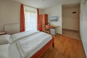 Double Room room in Rute Hotel and Apartments
