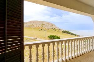 Lucija with mountain and seaview