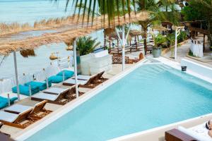 Salt & Coral Hotel and Restaurant