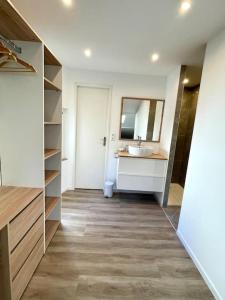 APPARTEMENT 1 CHAMBRE AVEC ENTREE INDIVIDUEL