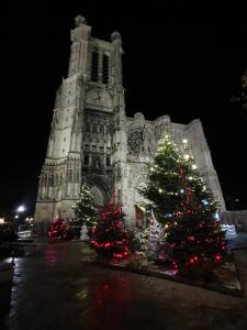 Appartements Le Spa de la Cathedrale - Jacuzzi - Sauna - Champagne - Netflix - Wifi : photos des chambres