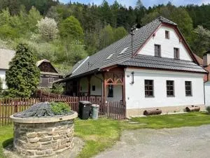 Chaloupka pod hradem - Študlov