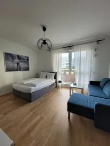 BAST 16 Apartamenty Ptak Szpital Matki Polki Szpital Kopernika Mandoria Orientarium Atlas Arena Plac Zabaw - Zamojska 20a m16 Parking - Chocianowice