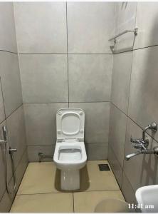 LEMER SUITES