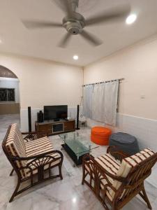 Cozy Spacious seremban Bangalow Taman Rasah 2085